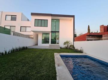 Casa de 4 habitaciones, Yautepec · Casa de 300 m² con 4 Habitaciones en Venta en Fraccionamiento Altos de Oaxtepec