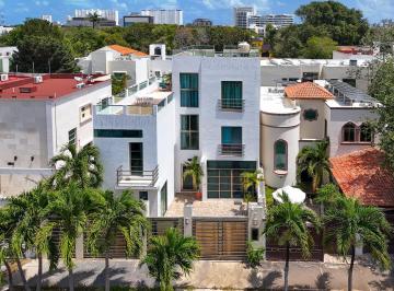 Casa · 418m² · 5 Recámaras · Casa en Supermanzana 16
