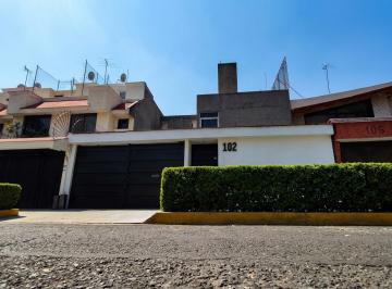 Casa de 4 habitaciones, Coyoacán · Casa en Venta en Colonia Taxqueña, Coyoacan, Ciudad de Mexico