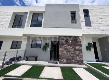 Casa · 92m² · 2 Recámaras · 1 Estacionamiento · Casa en Venta Cumbres del Marques