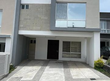 Casa de 3 habitaciones, El Marqués · Casa en Renta con Jardín Ubicada en Zibatá El Marqués Querétaro