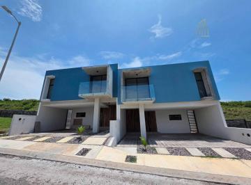 Casa · 177m² · 3 Recámaras · 2 Estacionamientos · Venta de Casa en Fraccionamiento Lomas del Mediterráneo