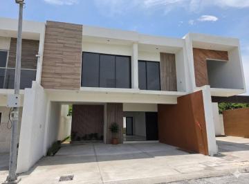 Casa · 190m² · 3 Recámaras · 2 Estacionamientos · Venta de Casa en Fraccionamiento Lomas del Mediterráneo 4 Habitaciones