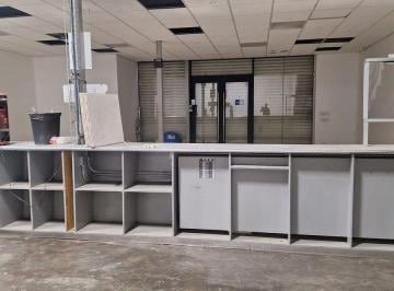 b8c20e3867a52cb77d6bcfbf63a5b868ad385c6ad22b7f6107542f3d82961856 · Local Comercial en Renta, Otay