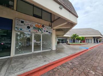 1 · Rento Local Comercial en Plaza Mocambo en Boca del Río (Solo con Fiador)
