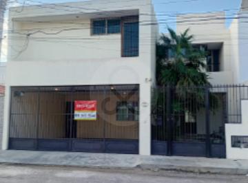 Casa · 273m² · 4 Recámaras · 2 Estacionamientos · Casa en Venta en Fraccionamiento Santa Cecilia