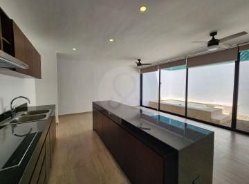 Casa · 145m² · 2 Recámaras · 2 Estacionamientos · Casa en Venta en Temozón Norte
