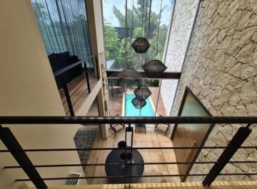 Casa · 345m² · 3 Recámaras · 2 Estacionamientos · Nuukan: Casa en Venta en Cholul