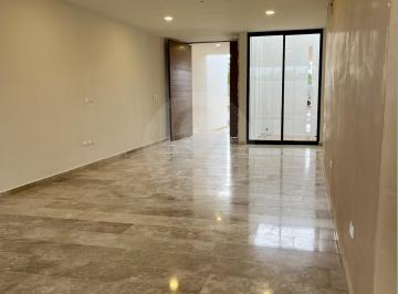 Casa · 390m² · 4 Recámaras · 3 Estacionamientos · Casa en Venta en Temozón Norte