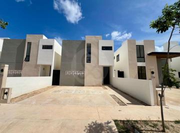 Casa en condominio · 136m² · 2 Recámaras · 2 Estacionamientos · Casa en Condominio en Venta en Cholul
