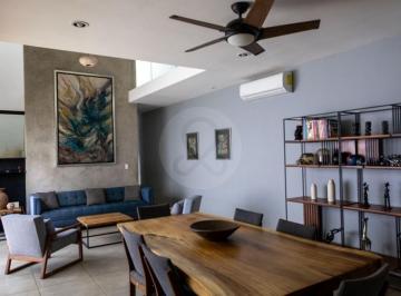 Casa · 324m² · 4 Recámaras · 4 Estacionamientos · Casa en Venta en Cholul