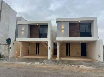 Casa · 210m² · 3 Recámaras · 2 Estacionamientos · Casa en Venta en Núcleo Sodzil