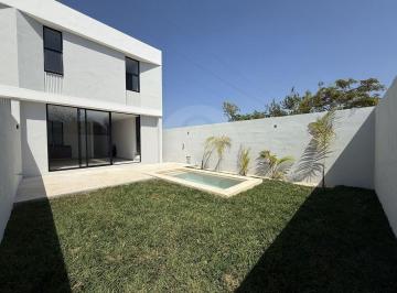 Casa · 140m² · 3 Recámaras · 2 Estacionamientos · Veranda Townhouse en Venta - Nuevos