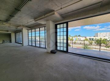 Local comercial · 665m² · 1 Estacionamiento · Local en Renta en Fraccionamiento Altabrisa