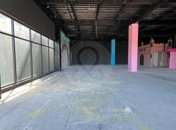 Local comercial · 297m² · 1 Estacionamiento · Local en Renta en Montes de Ame