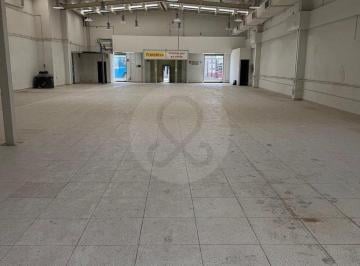 Bodega comercial · 654m² · Bodega Comercial en Renta en Centro