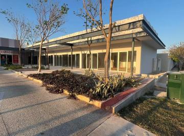 Local comercial · 34m² · 2 Estacionamientos · Local en Renta en Fraccionamiento Floresta