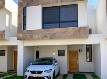 Casa de 3 habitaciones, San Andrés Cholula · Casa en Renta en Lomas de Angelopolis III | Parque La Rayana II | 3 Recámaras | Casa Club
