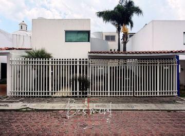 244b837005476115e3fe74d28330d812d978ebbd45b344f554ad0864a9cbd91d · Venta de Amplia Casa en Conjunto Cerrado en Privada Bugambilias, Morillotla