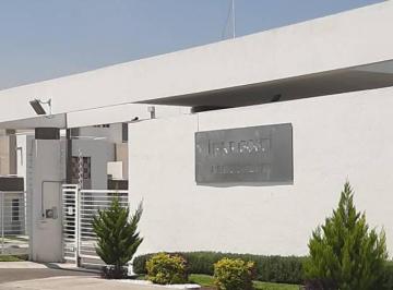 Casa en condominio de 4 habitaciones, Querétaro · Casa en Venta Fraccionamiento Puerta Navarro Av Puente de La Reina