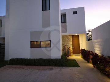 Casa · 186m² · 3 Recámaras · 3 Estacionamientos · Casa en Venta en Pueblo Conkal