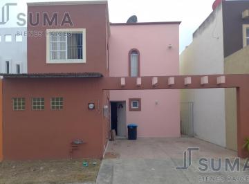 Casa · 118m² · 3 Recámaras · 1 Estacionamiento · Casa Amueblada en Renta en Fracc. Villas Nautico, Altamira Tamaulipas.