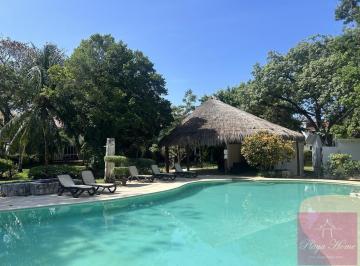 Casa · 250m² · 3 Recámaras · 3 Estacionamientos · Villa del Mayab, Encantadora Villa Tropical en Playacar Fase II