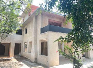 Casa de 4 habitaciones, Miguel Hidalgo · Casa de 585 m² con 4 Recámaras en Venta en Obra Gris, en Lomas de Chapultepec
