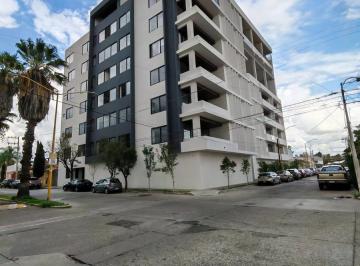 Departamento · 130m² · Venta Departamento en Torre Bosques Al Norte de La Ciudad Ge