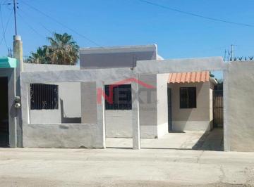 Foto principal · Casa en Venta en Col. Altares