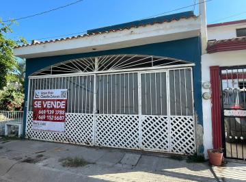 N/A · Casa en Venta en Villa Florida - Oportunidad