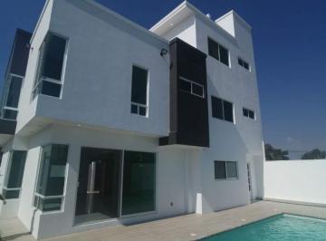 Casa de 4 habitaciones, Ayala · Casa de 200 m² con 4 Recámaras en Venta en Fraccionamiento Paraíso Tlahuica