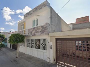 Casa de 4 habitaciones, León · Se Vende Casa en Colonia Jardines de La Pradera Leon de Los Alamos Guanajuato