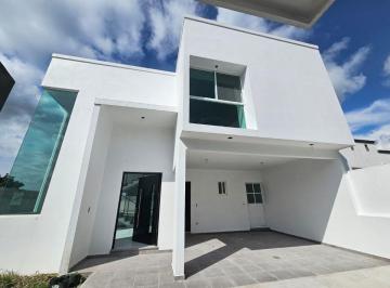 Casa de 3 habitaciones, Ayala · Casa de 450 m² con 3 Habitaciones en Venta en Paraíso Tlahuica
