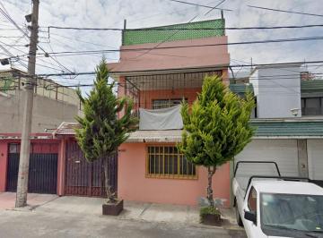 Casa de 3 habitaciones, Gustavo A. Madero · Casa en Venta en San Juan de Aragón VI Secc, Gustavo A. Madero, Cdmx, Cll.