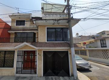 Casa de 4 habitaciones, Gustavo A. Madero · Casa en Venta en San Juan de Aragón IV Secc, Gustavo A. Madero, Cdmx, Cll.