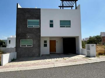 Casa en Venta de 5 habitaciones Punta Esmeralda · Casa de 144 m² de Terreno con 5 Recámaras en Venta en Punta Esmeralda