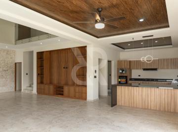 Casa · 360m² · 4 Recámaras · 4 Estacionamientos · Venta Renta Casa Lagos del Sol Cancun 4 Recámaras
