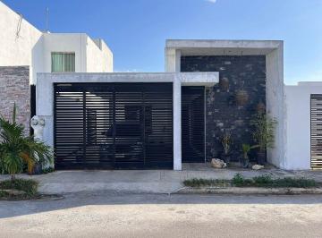 c542c06b2f8a7a0b14d47e03c255476f834074125652f5bd4f84f63383dbeec2 · Casa de Una Planta en Venta en Zona Norte de Merida