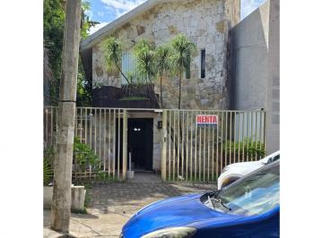 Casa · 410m² · 4 Recámaras · 3 Estacionamientos · Venta de Casa en Cancun Centro - Av Nader Quintana Roo