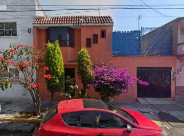 Casa de 3 habitaciones, Gustavo A. Madero · Casa en Venta Gusta a Madero Gertrudis Sanchez