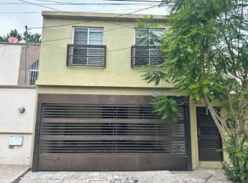 Casa de 3 habitaciones, Saltillo · Casa Venta en El Baluarte