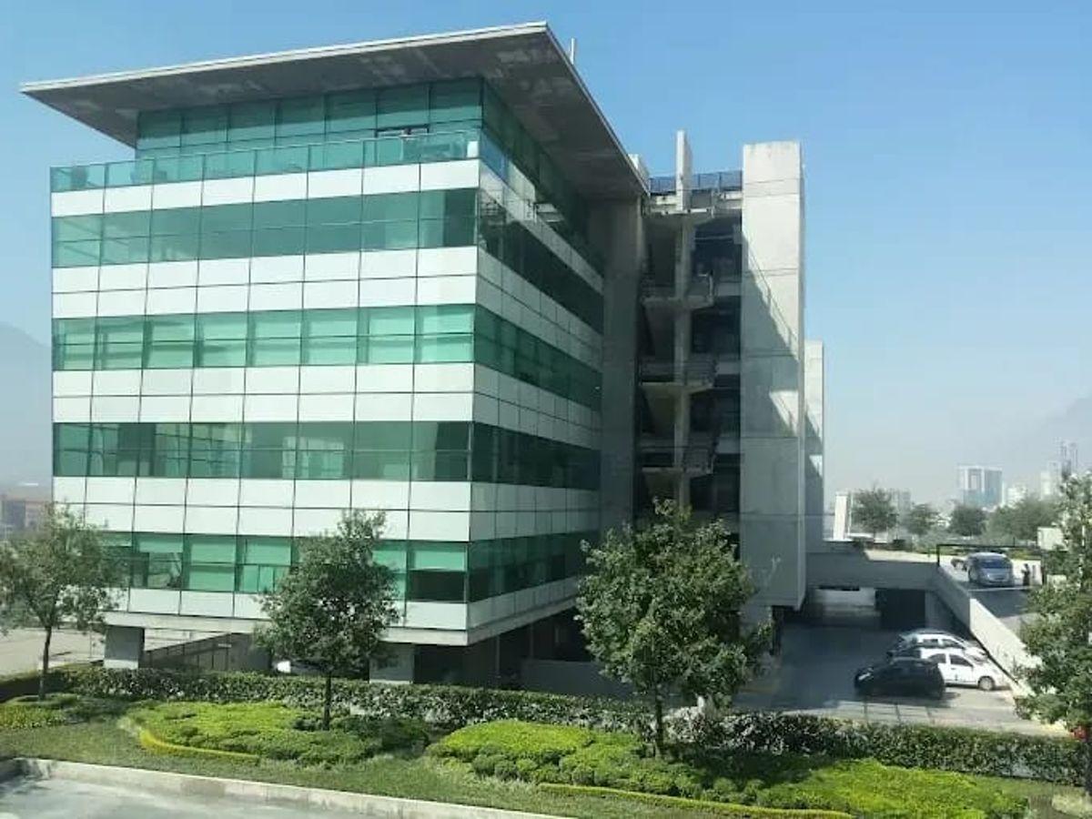 Oficina en Renta en Loma Larga Oriente, San Pedro 120 m&sup2;