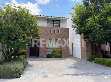 Casa Renta 254m² de 3 habitaciones · Casa Renta Triana Cumbres del Lago Juriquilla