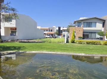Terreno / Lote · 327m² · Venta de Terreno Dentro del Fraccionamiento en Jiutepec, Morelos…clave 6192
