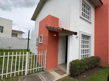 Casa de 2 habitaciones, Calimaya · Casa en Renta en Villas del Campo