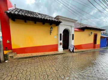 Casa de 14 habitaciones, San Cristóbal de las Casas · Propiedad Colonial en Venta en San Cristóbal de Las Casas, Chiapas