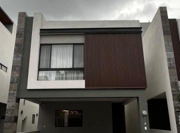 Casa de 3 habitaciones, Monterrey · Casa en Venta en Cumbres Platino, Monterrey, N. L. | 3 Recámaras | Alberca y Amenidades