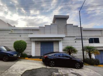 Casa · 670m² · 3 Recámaras · 4 Estacionamientos · Casa en Renta en Lomas de Tecamachalco Muy Grande