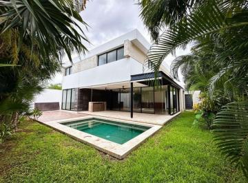 Casa en condominio de 3 habitaciones, Mérida · En Venta Hermosa Casa en Privada Arborettos